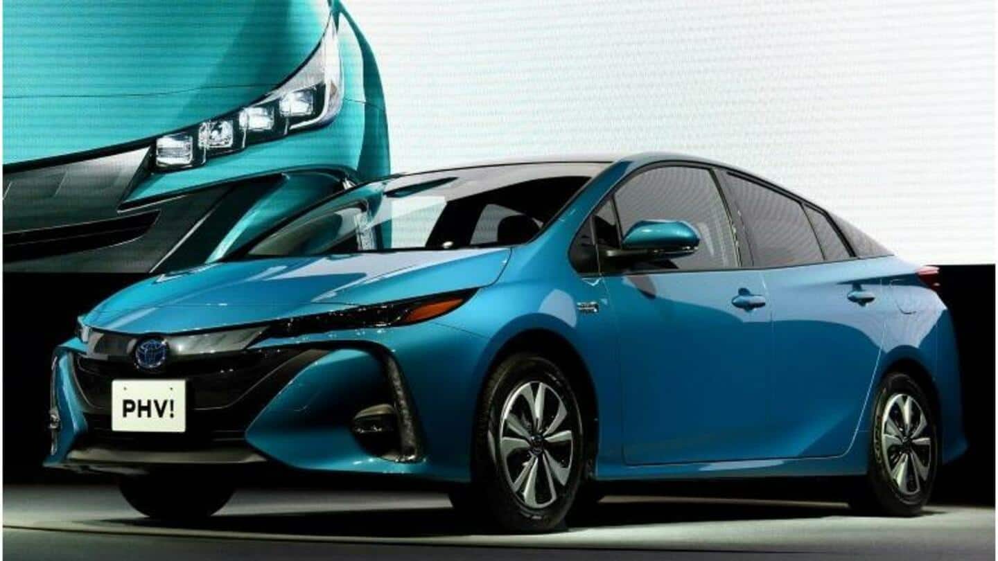 टोयोटा ने जारी किया नई हाइब्रिड कार का टीजर, सेल्फ-चार्जिंग तकनीक के साथ जल्द होगी लॉन्च