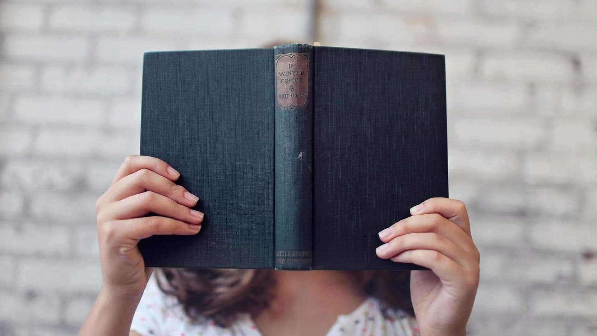 सोने से पहले स्क्रीन टाइम को कम करने के लिए अपनाएं ये 5 आदतें