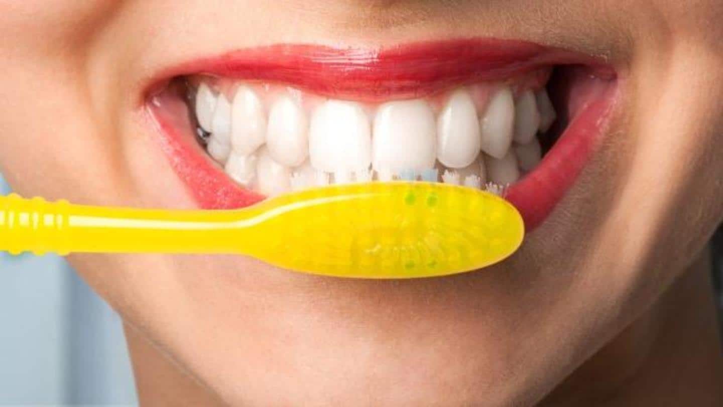 दांतों की सफाई के लिए इन चार तरीकों से करें बेकिंग सोडा का इस्तेमाल