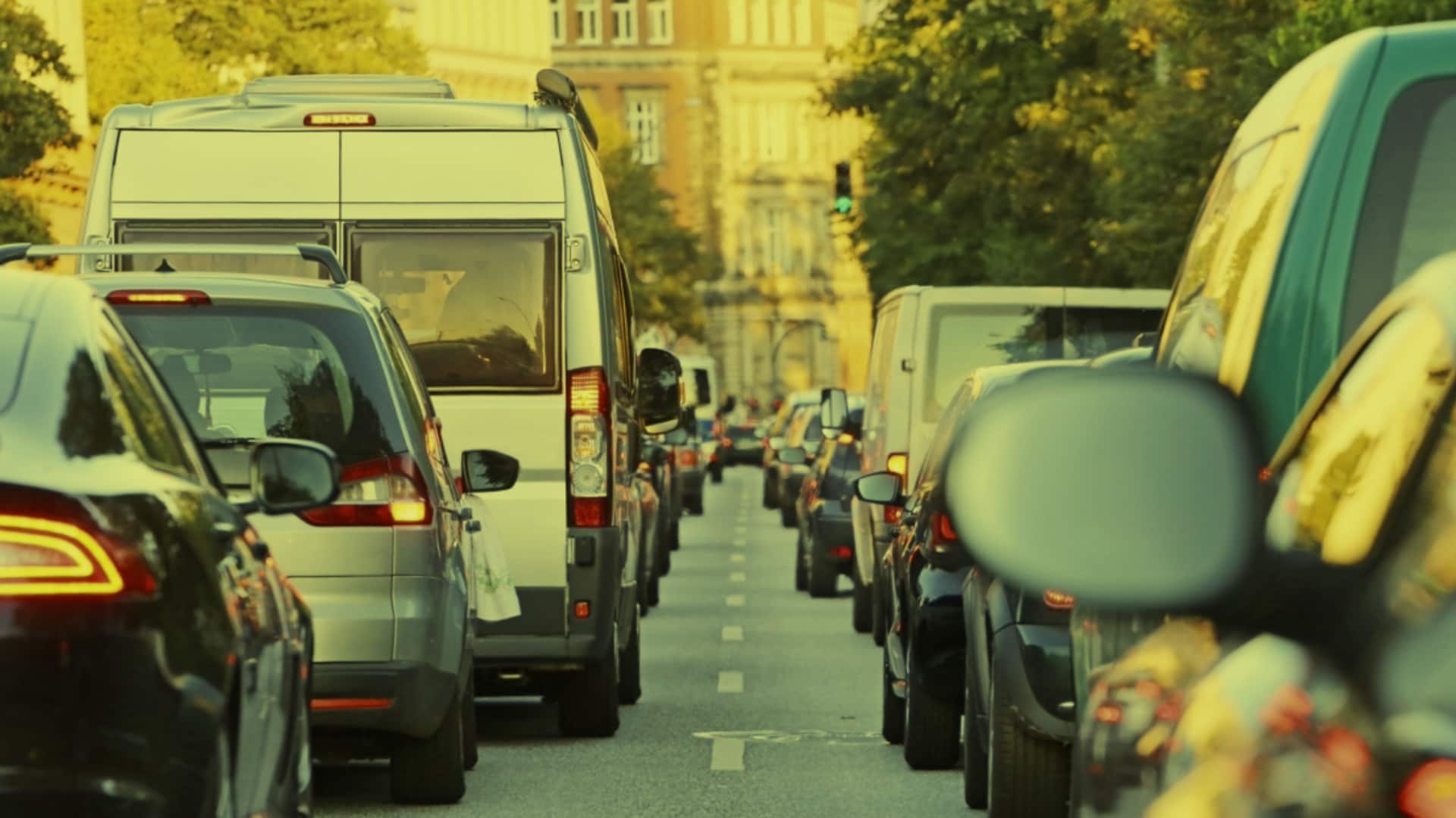 यूरोप में SUVs बनी यातायात के लिए खतरा, पार्किंग में भी मुश्किल