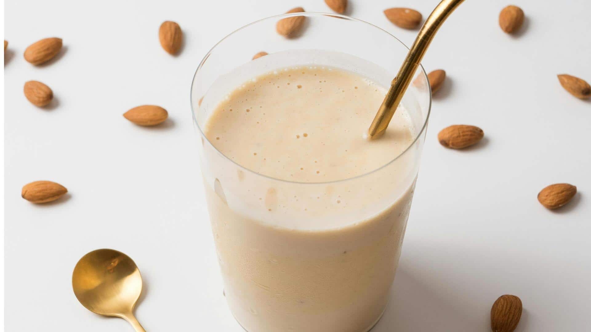रोजाना बादाम के दूध का सेवन करने से मिल सकते हैं ये 5 फायदे