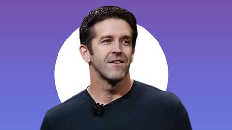 ऐपल ने बढ़ाई जॉन टर्नस की जिम्मेदारी, टिम कुक के उत्तराधिकारी के तौर पर स्थित मजबूत