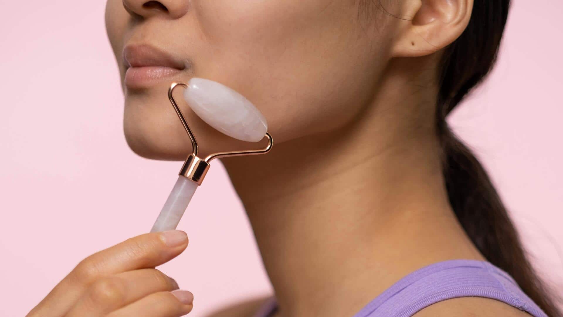 चेहरे की रोजाना मालिश करने से मिल सकते हैं ये 5 फायदे