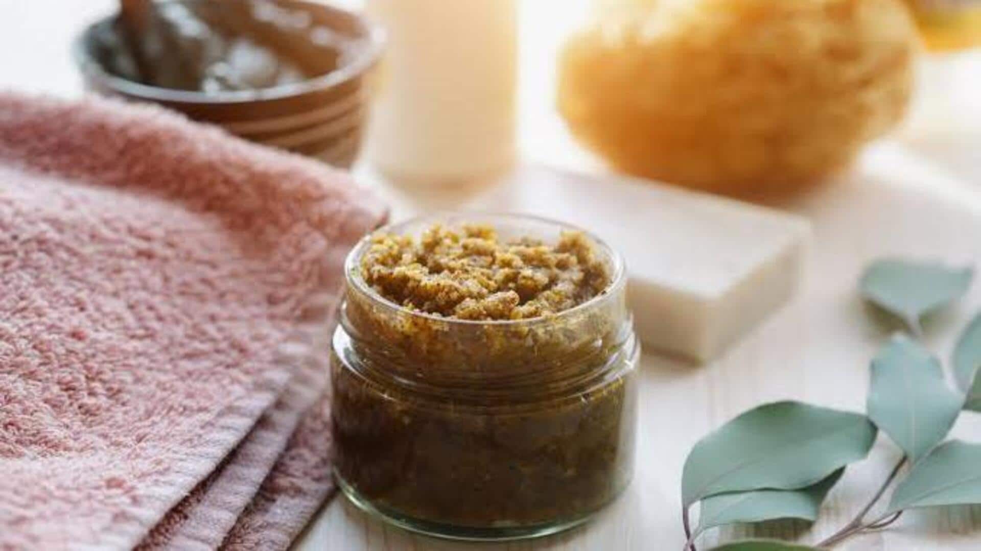 बॉडी स्क्रब का इस्तेमाल करते समय न करें ये 5 गलतियां, त्वचा रहेगी स्वस्थ