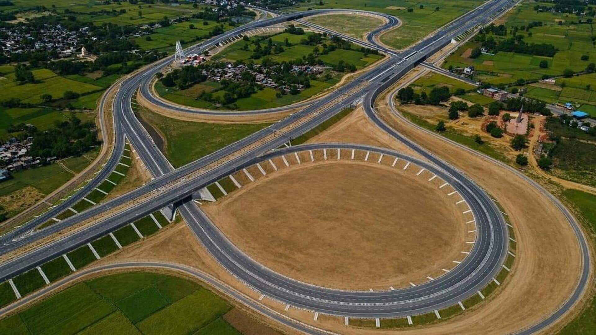 प्रधानमंत्री मोदी ने 594 किलोमीटर लंबे गंगा एक्सप्रेसवे का उद्घाटन किया, जानिए क्या है खासियत