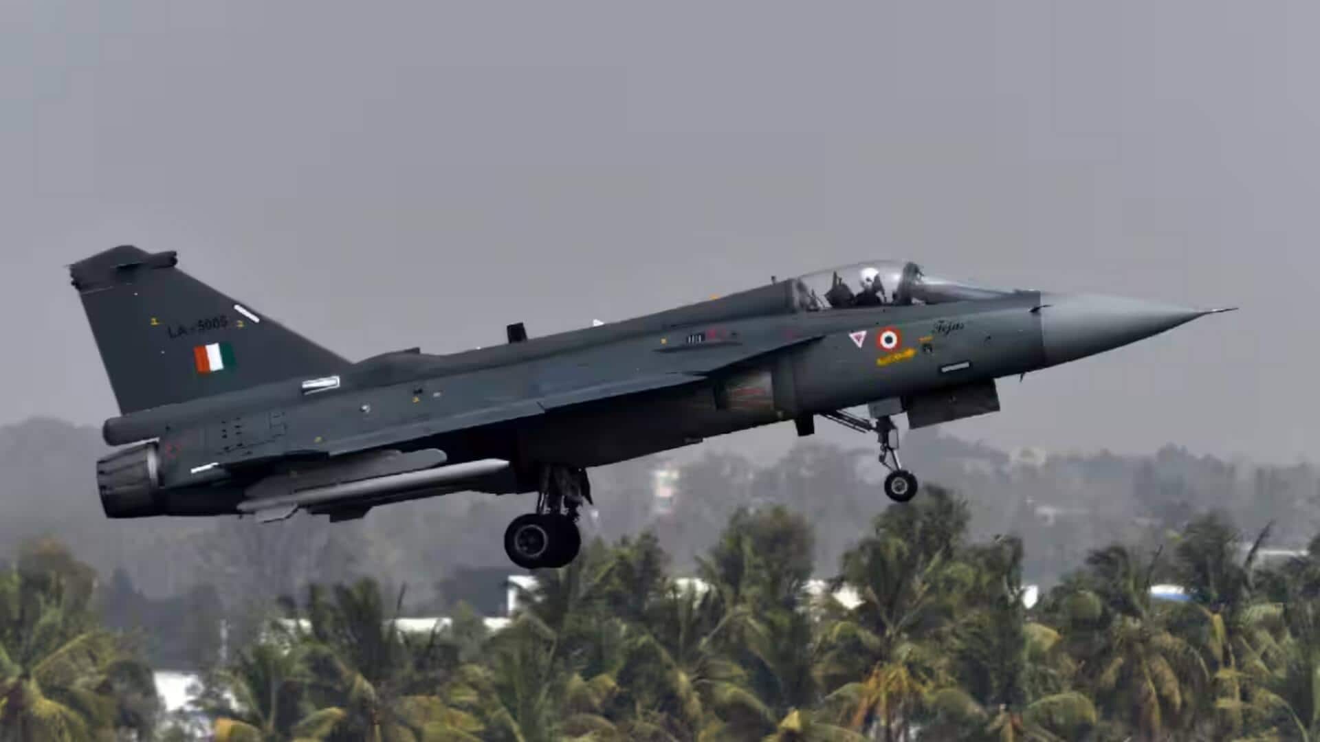 दुबई एयर शो में तेजस विमान दुर्घटनाग्रस्त, जानें इन विमानों की खासियत और अहम बातें