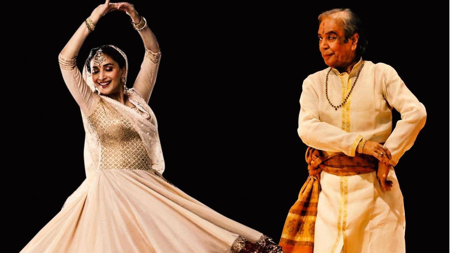 'देवदास' में माधुरी के मुजरा दृश्यों को बिरजू महाराज ने किया था कोरियोग्राफ 'देवदास' में माधुरी के मुजरा दृश्यों को बिरजू महाराज ने किया था कोरियोग्राफ