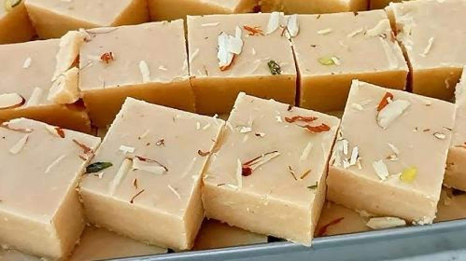 घर पर आसानी से बनाई जा सकती है स्वादिष्ट खोया बर्फी, जानिए रेसिपी