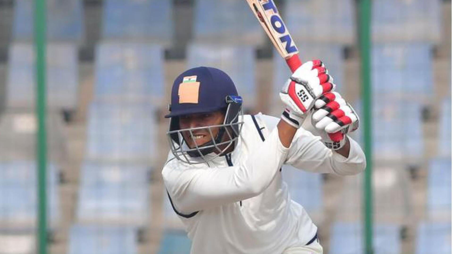दलीप ट्रॉफी 2025: यश ढुल ने जड़ा 8वां प्रथम श्रेणी शतक, जानिए उनके आंकड़े दलीप ट्रॉफी 2025: यश ढुल ने जड़ा 8वां प्रथम श्रेणी शतक, जानिए उनके आंकड़े