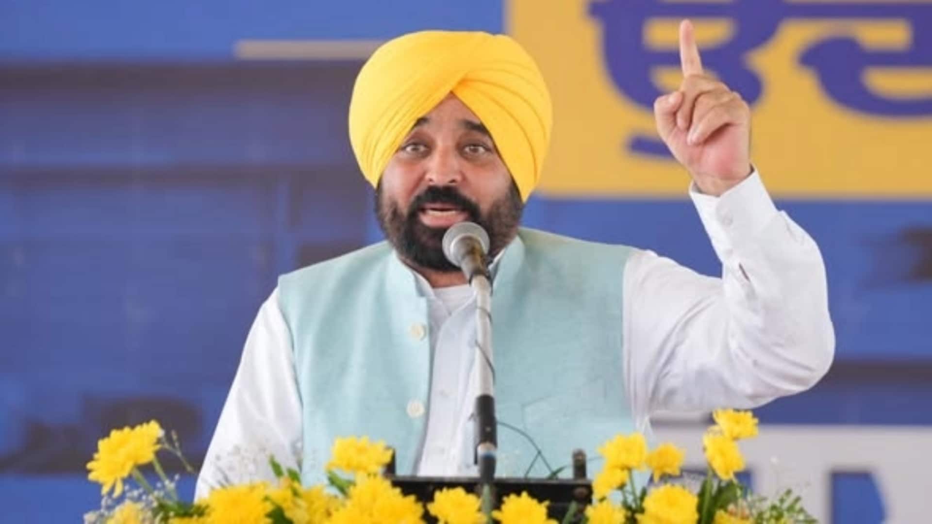 10 लाख रिश्वत देने के आरोप, 2 गिरफ्तार; क्या है भगवंत मान के वीडियो से जुड़ा विवाद? 