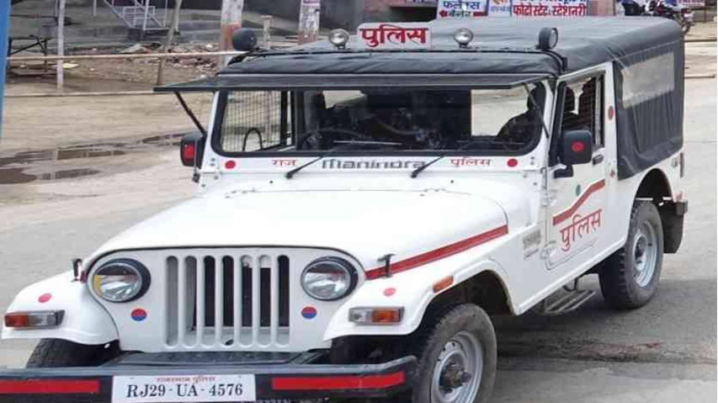 पुलिस ने दोनों शिक्षकों के खिलाफ दर्ज किया मामला पुलिस ने दोनों शिक्षकों के खिलाफ दर्ज किया मामला