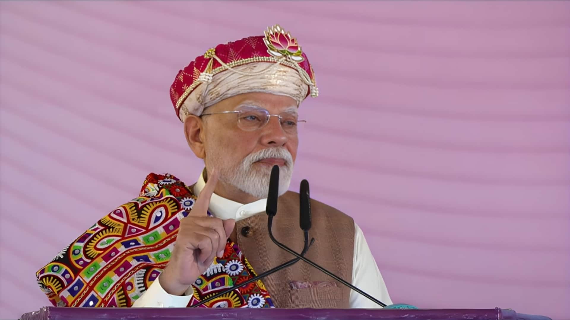प्रधानमंत्री मोदी ने मध्य प्रदेश में कहा- नया भारत परमाणु धमकियों से नहीं डरता प्रधानमंत्री मोदी ने मध्य प्रदेश में कहा- नया भारत परमाणु धमकियों से नहीं डरता