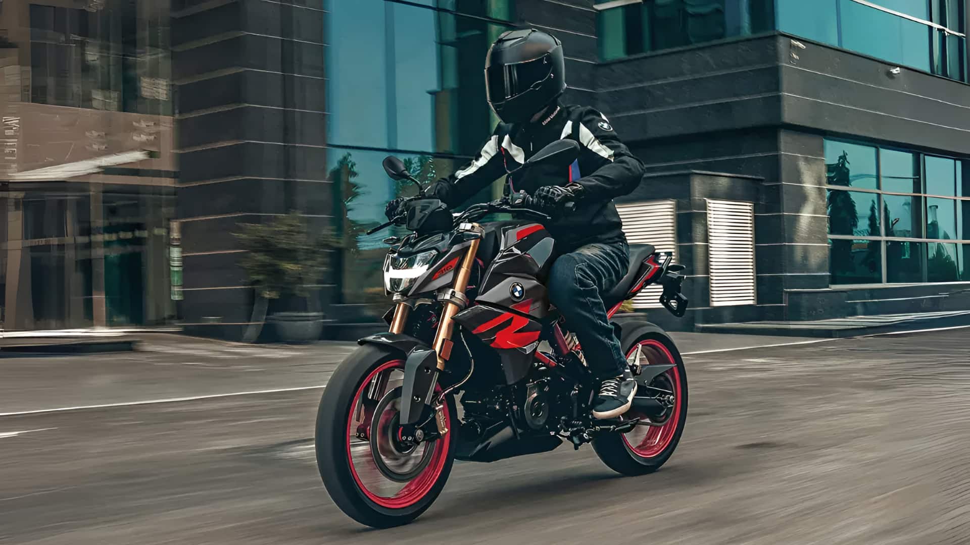 इन फीचर्स की एंट्री-लेवल बाइक में नहीं खास जरूरत, जानिए क्यों नहीं है उपयोगी