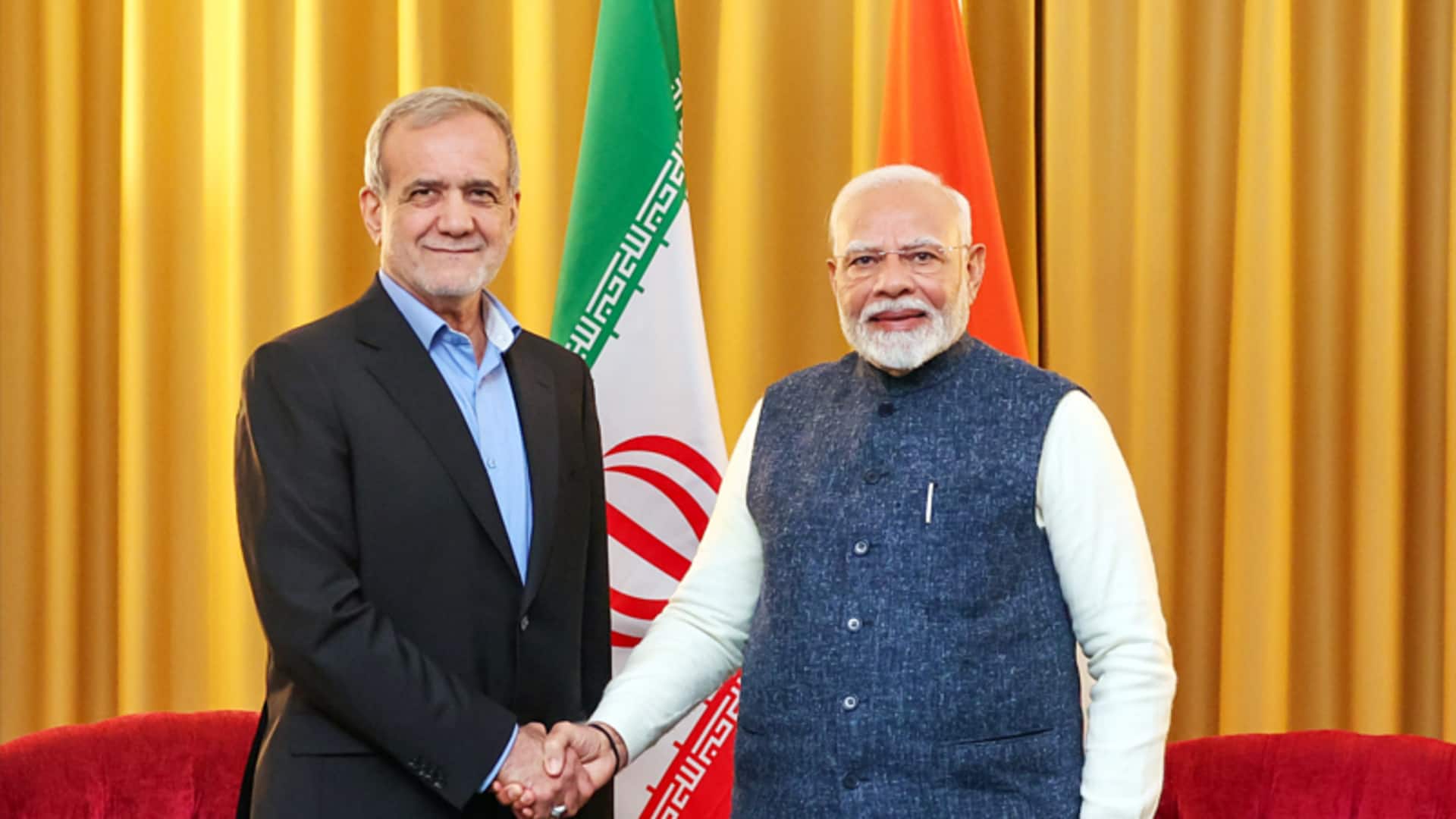 मध्य पूर्व तनाव के बीच प्रधानमंत्री नरेंद्र मोदी ने की ईरान के राष्ट्रपति से बातचीत