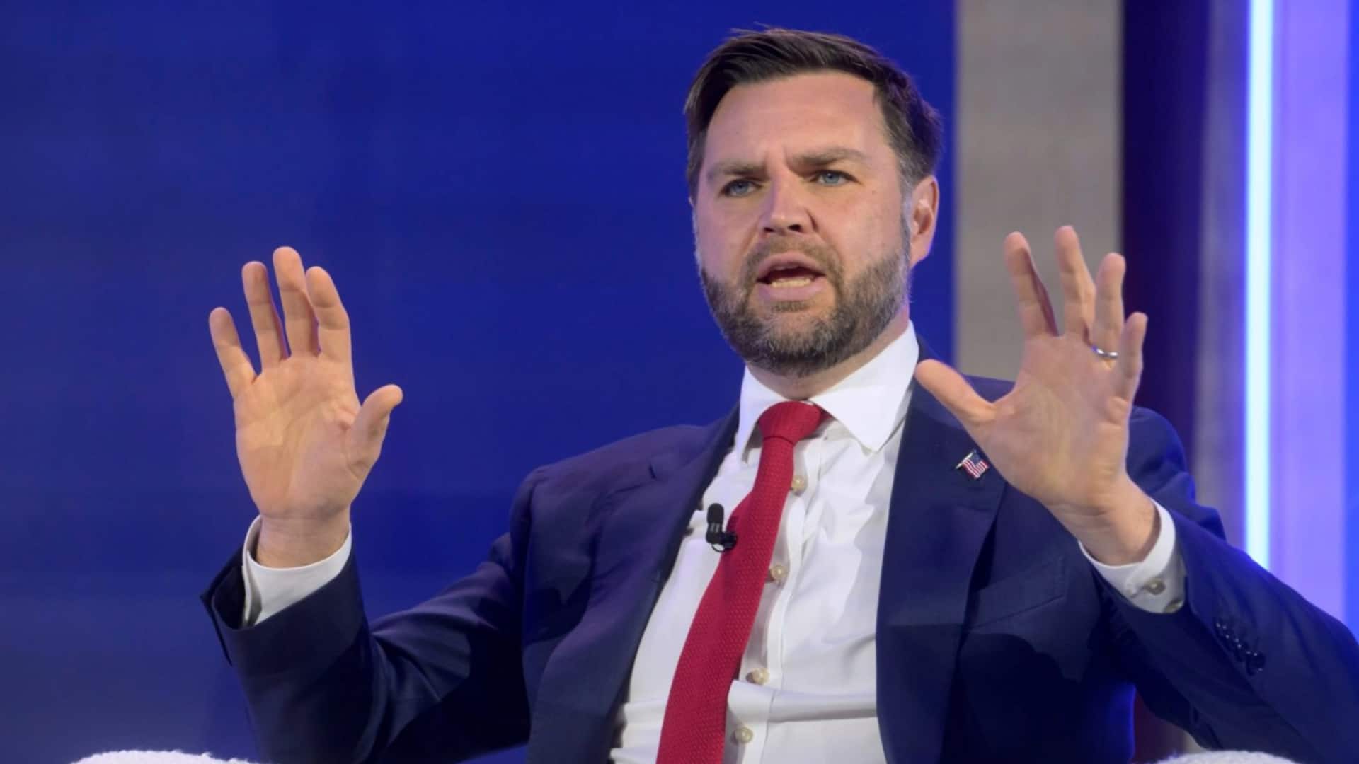 अमेरिकी उपराष्ट्रपति का मानना- ट्रंप को युद्ध से जुड़ी पूरी सच्चाई नहीं बता रहा पेंटागन