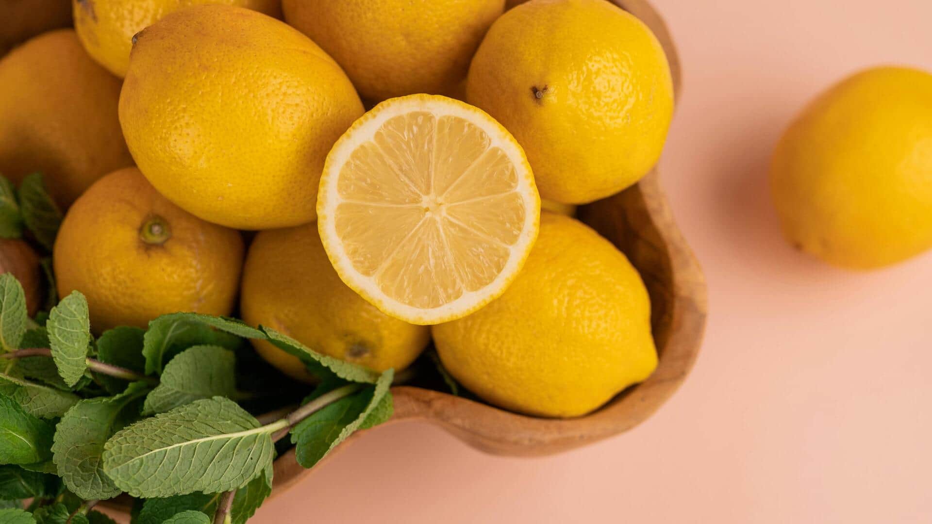 दांतों की इनेमल को नुकसान पहुंचा सकते हैं ये 5 खाद्य पदार्थ, इनसे बनाएं दूरी