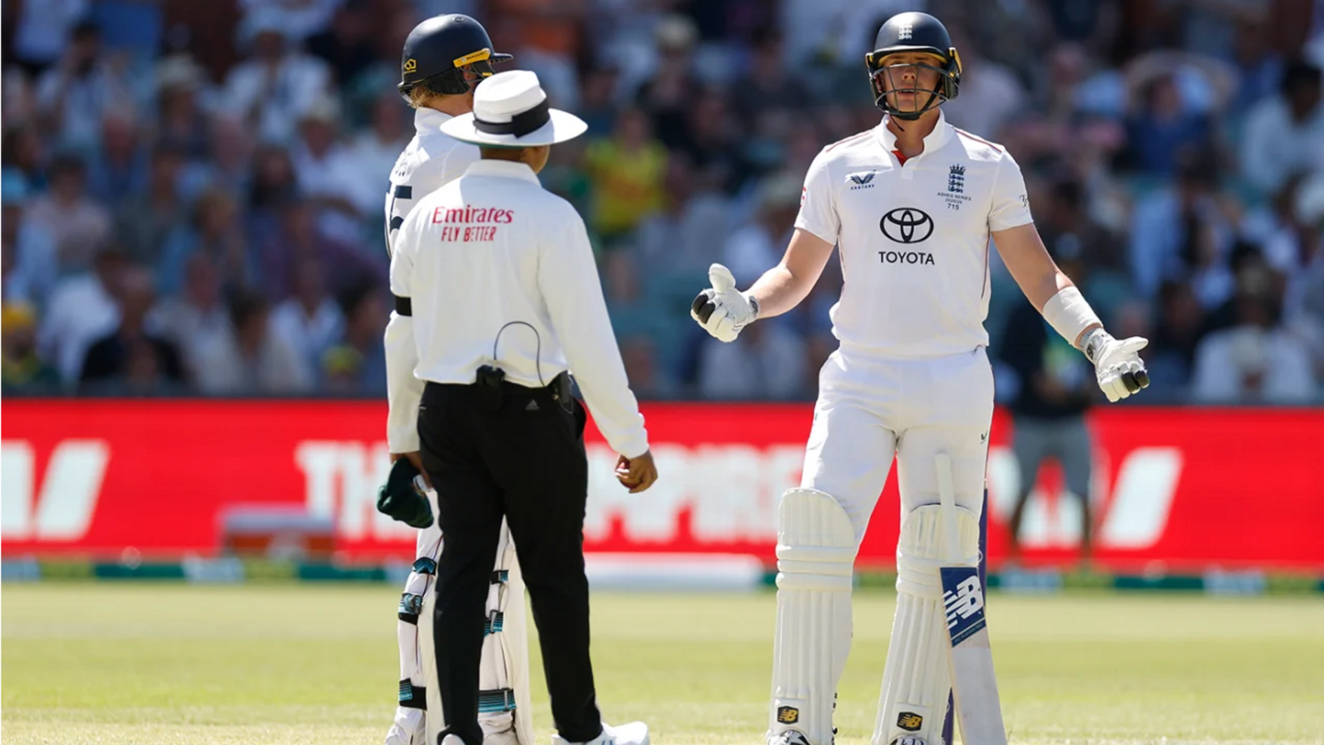 एशेज सीरीज 2025-26: DRS और स्निको मीटर तकनीक पर उठे सवाल, जानिए क्या है पूरा मामला 