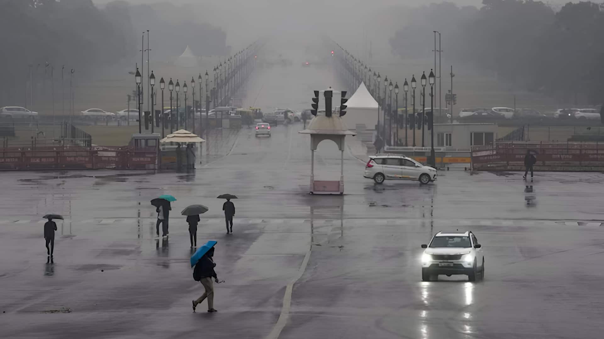 11 राज्यों में तूफानी बारिश के साथ ओलावृष्टि का खतरा, जानिए कहां-कैसा रहेगा मौसम