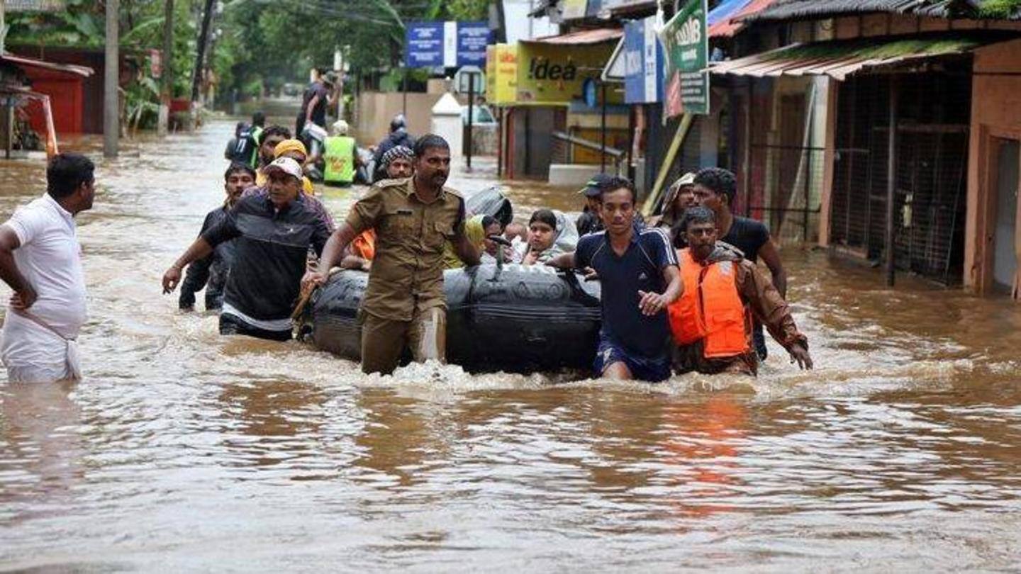 बचाव अभियान में लगीं तीनों सेनाएं और NDRF बचाव अभियान में लगीं तीनों सेनाएं और NDRF