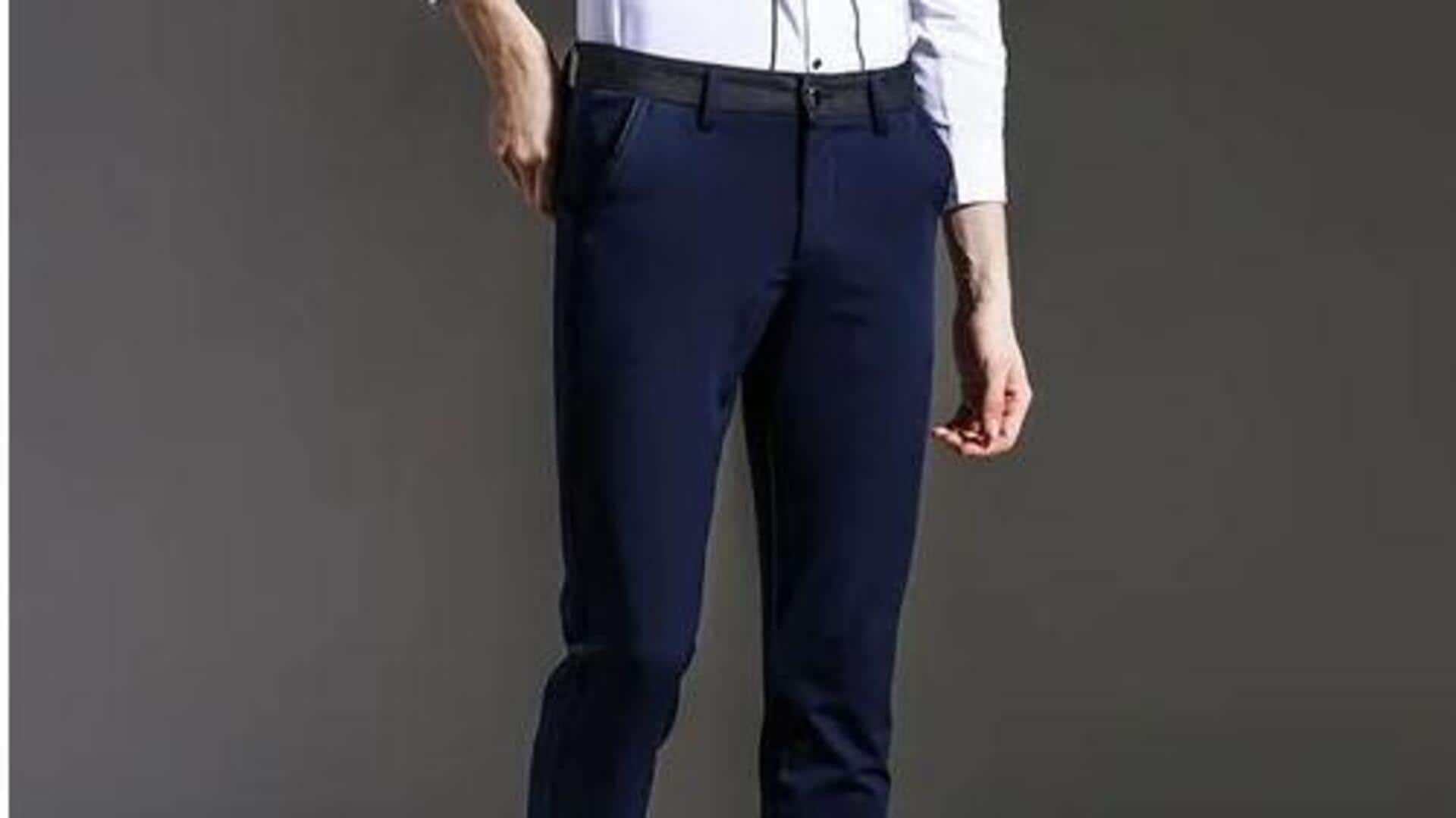 स्लिम फिट पैंट्स को स्टाइल करने के लिए पुरुषों को अपनाना चाहिए ये तरीका