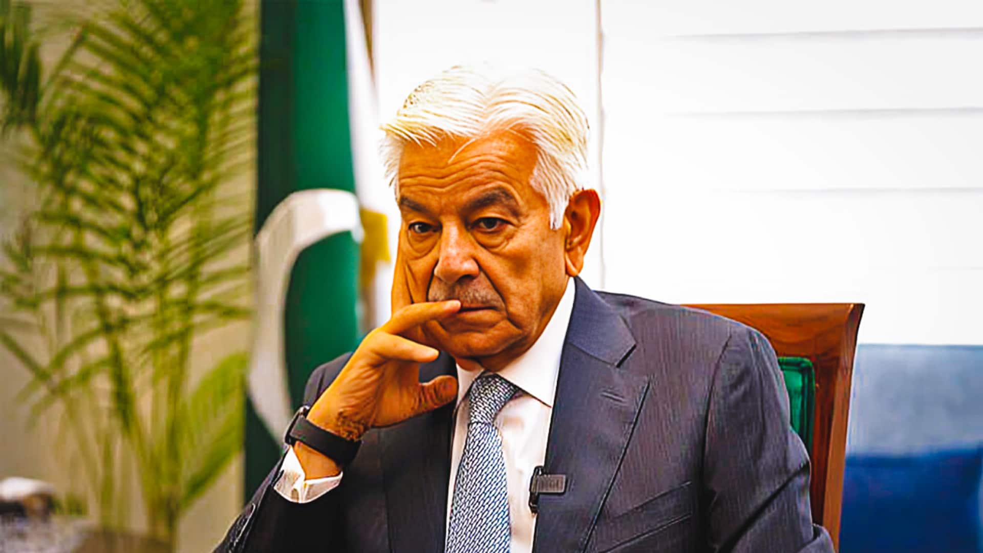 पाकिस्तानी रक्षा मंत्री ख्वाजा आसिफ का आरोप, कहा- भारत के लिए काम कर रहा तालिबान