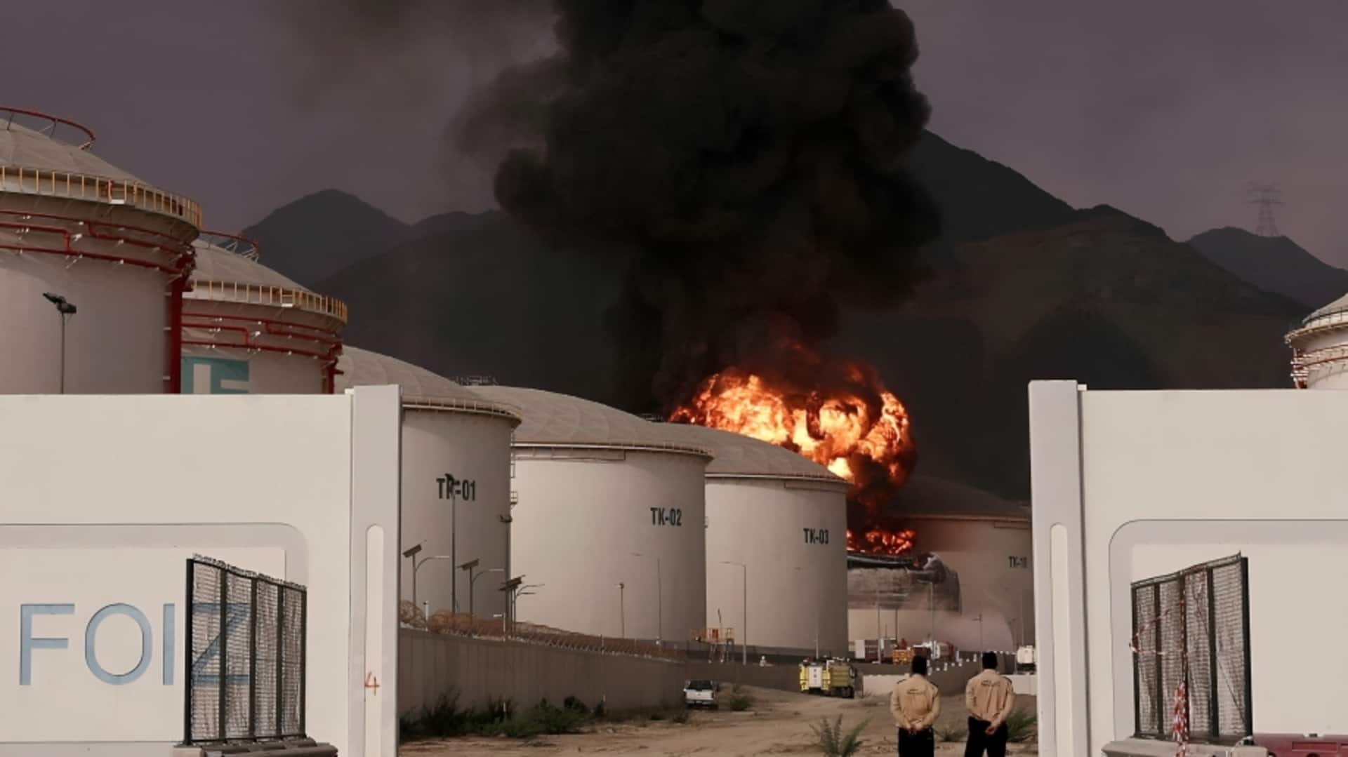 ईरान ने सऊदी अरब के अल जुबैल औद्योगिक केंद्र पर मिसाइल-ड्रोन हमला किया, भीषण आग लगी