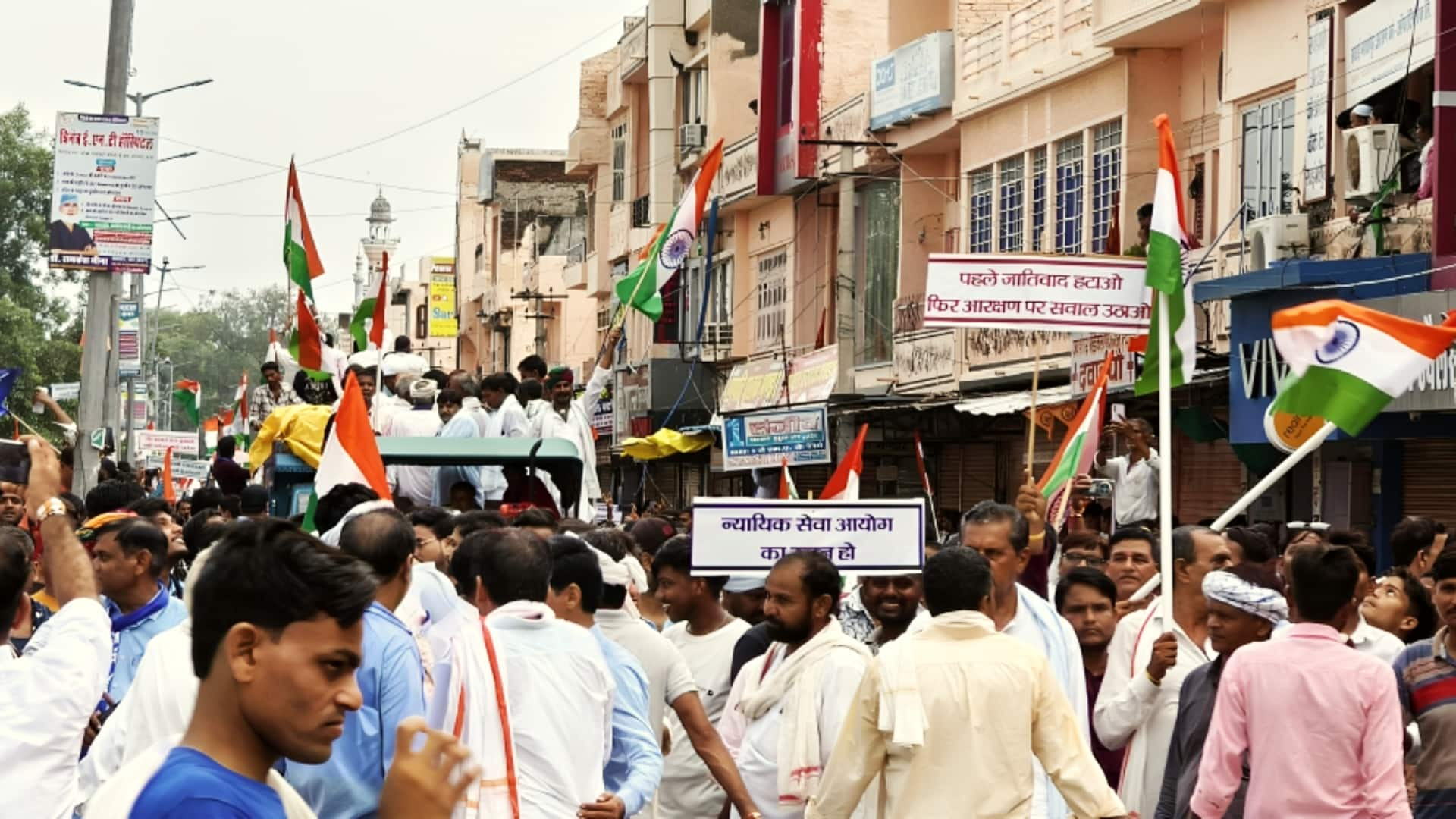 भारत बंद के दौरान प्रदर्शनकारियों ने जोधपुर में ठेला पलटा, गर्म तेल से झुलसा दुकानदार