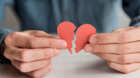 ब्रेकअप के कारण दुखी है आपका मन? बेहतर महसूस करने के लिए करें ये 5 काम