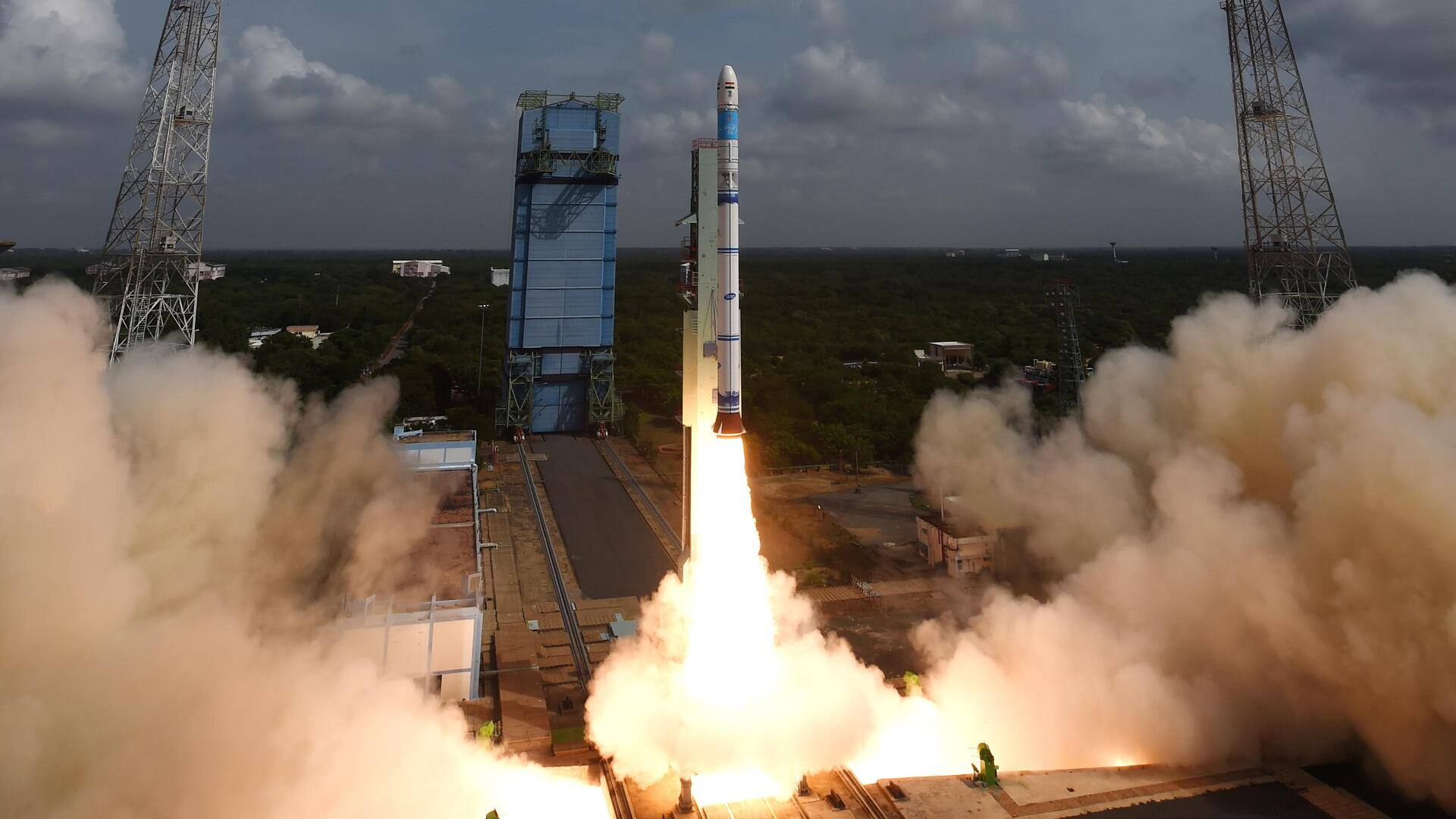 ISRO का सैटेलाइट EOS-09 लॉन्च हुआ असफल, तीसरा चरण नहीं कर पाया पार ISRO का सैटेलाइट EOS-09 लॉन्च हुआ असफल, तीसरा चरण नहीं कर पाया पार