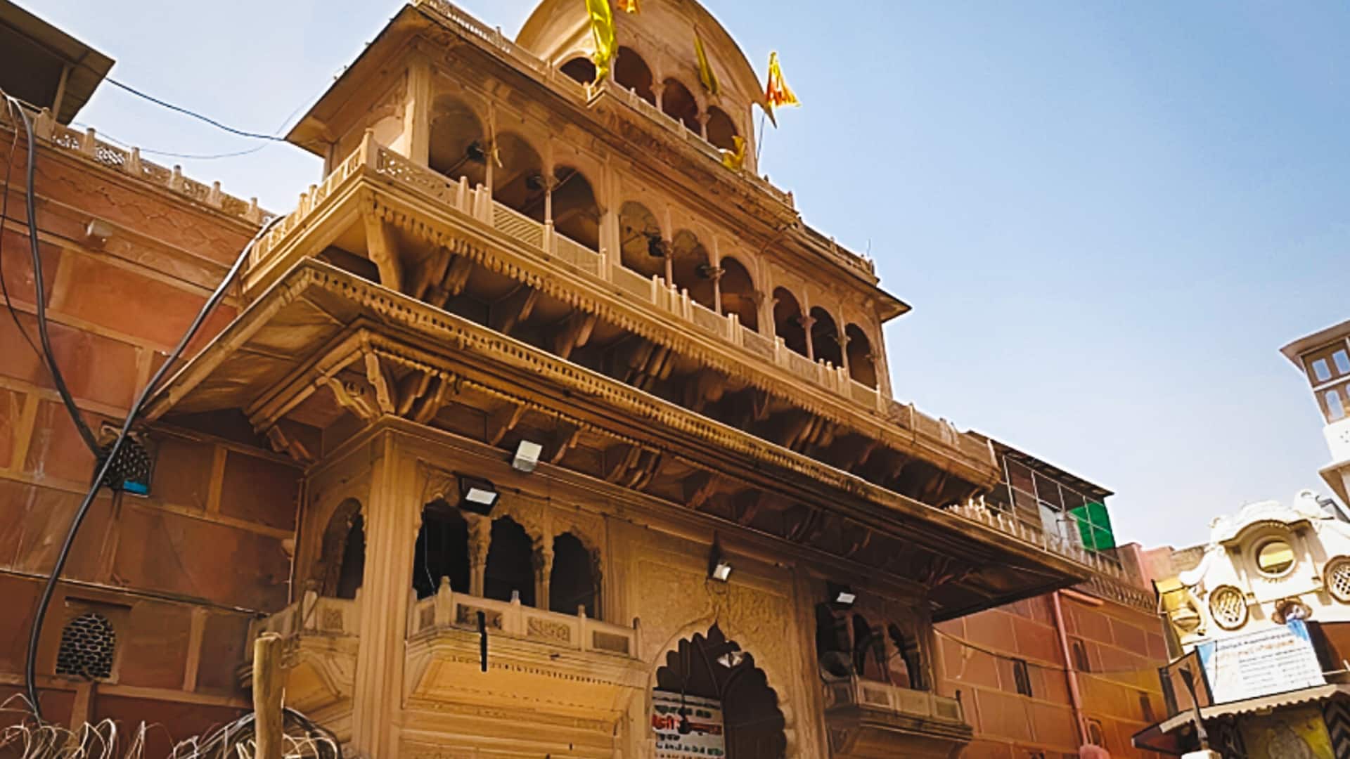 क्या नए साल पर नहीं होंगे वृंदावन में बांके बिहारी के दर्शन? जानिए क्या है सच्चाई