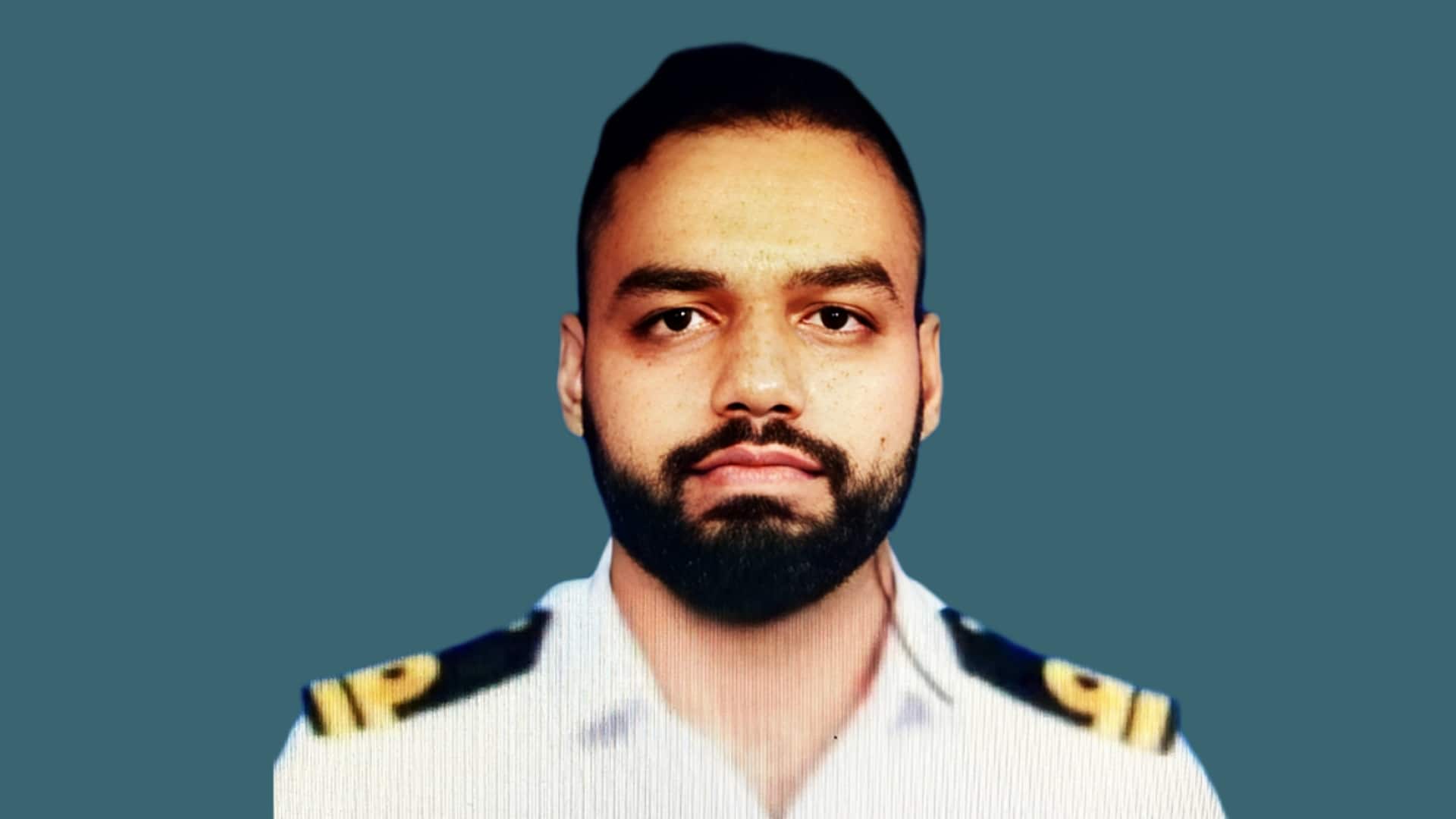 पहलगाम आतंकी हमला: हनीमून मनाने गए नेवी अफसर की मौत, 7 दिन पहले हुई थी शादी पहलगाम आतंकी हमला: हनीमून मनाने गए नेवी अफसर की मौत, 7 दिन पहले हुई थी शादी