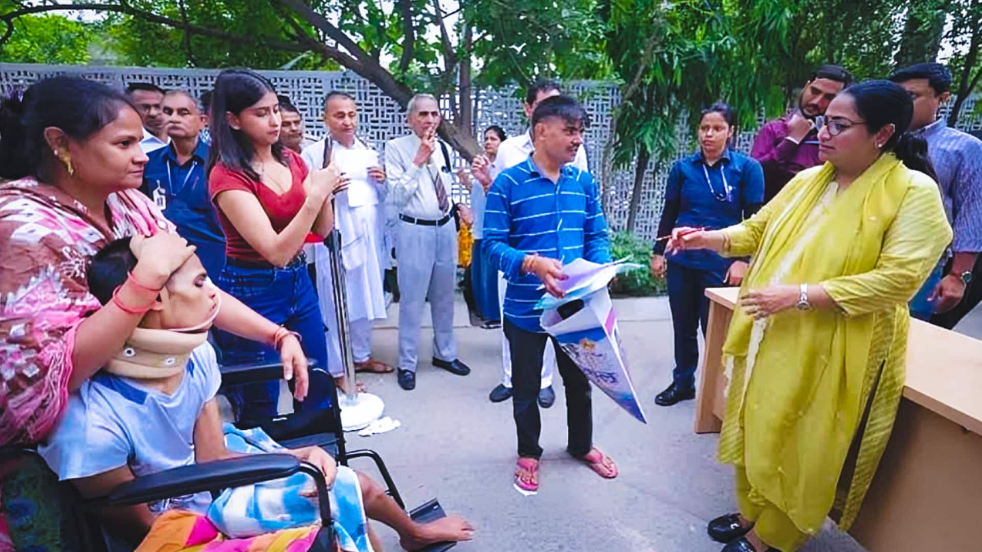 हमले के बाद मुख्यमंत्री रेखा गुप्ता की सुरक्षा में बदलाव, जनसुनवाई में अब होगी नई व्यवस्था हमले के बाद मुख्यमंत्री रेखा गुप्ता की सुरक्षा में बदलाव, जनसुनवाई में अब होगी नई व्यवस्था