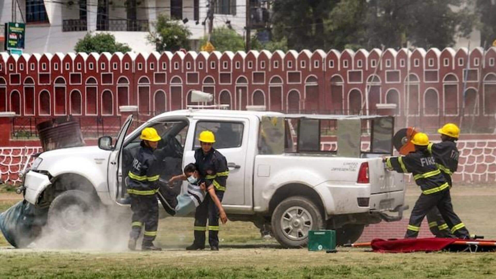 देशभर में आज शाम 4 बजे शुरू होगा नागरिक सुरक्षा का पूर्वाभ्यास, जानिए पूरा विवरण देशभर में आज शाम 4 बजे शुरू होगा नागरिक सुरक्षा का पूर्वाभ्यास, जानिए पूरा विवरण