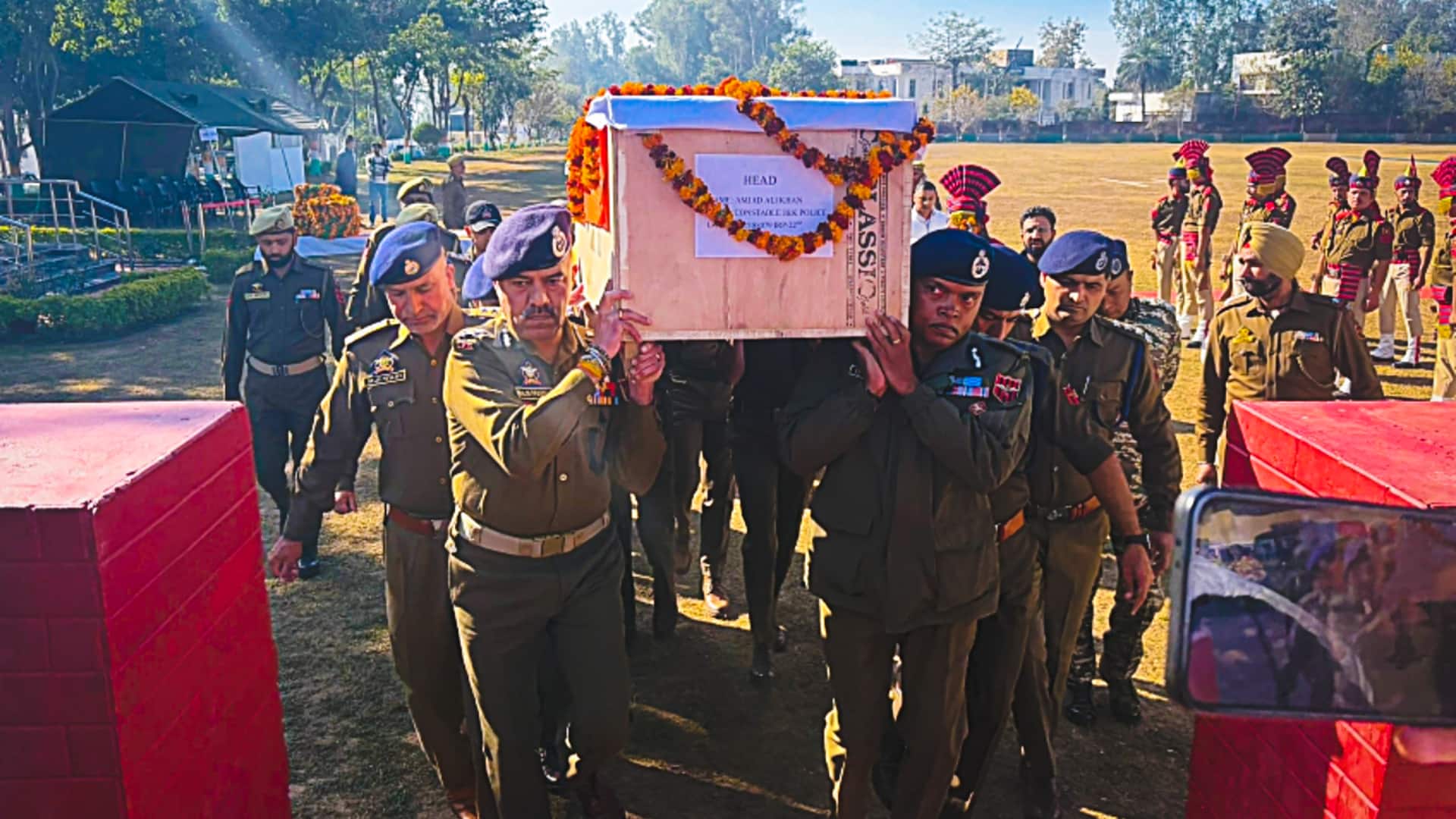 जम्मू-कश्मीर के उधमपुर में आतंकियों के साथ मुठभेड़, एक जवान शहीद