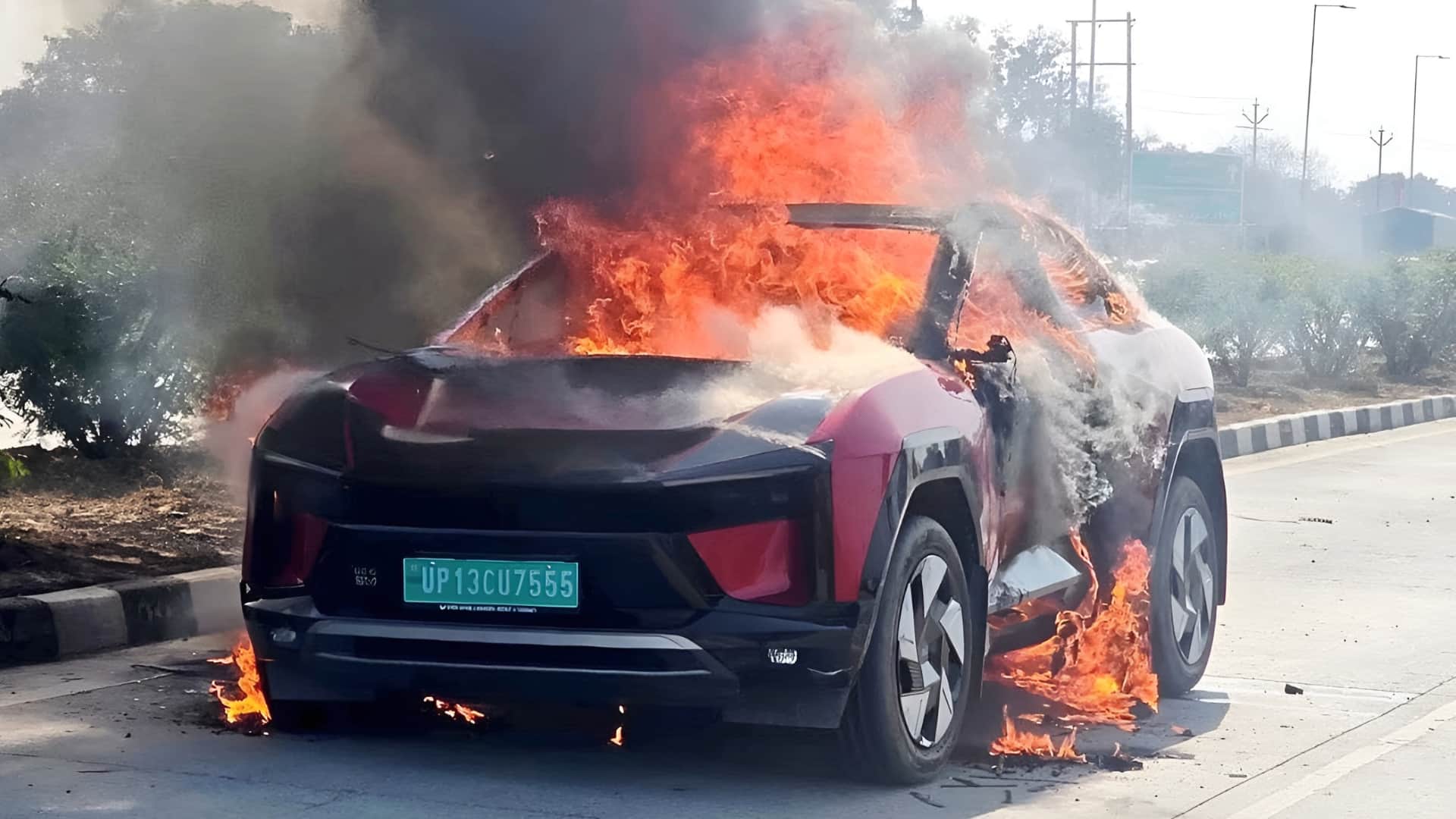 महिंद्रा ने BE 6 में लगी आग की घटना का दिया स्पष्टीकरण, यह बताई वजह