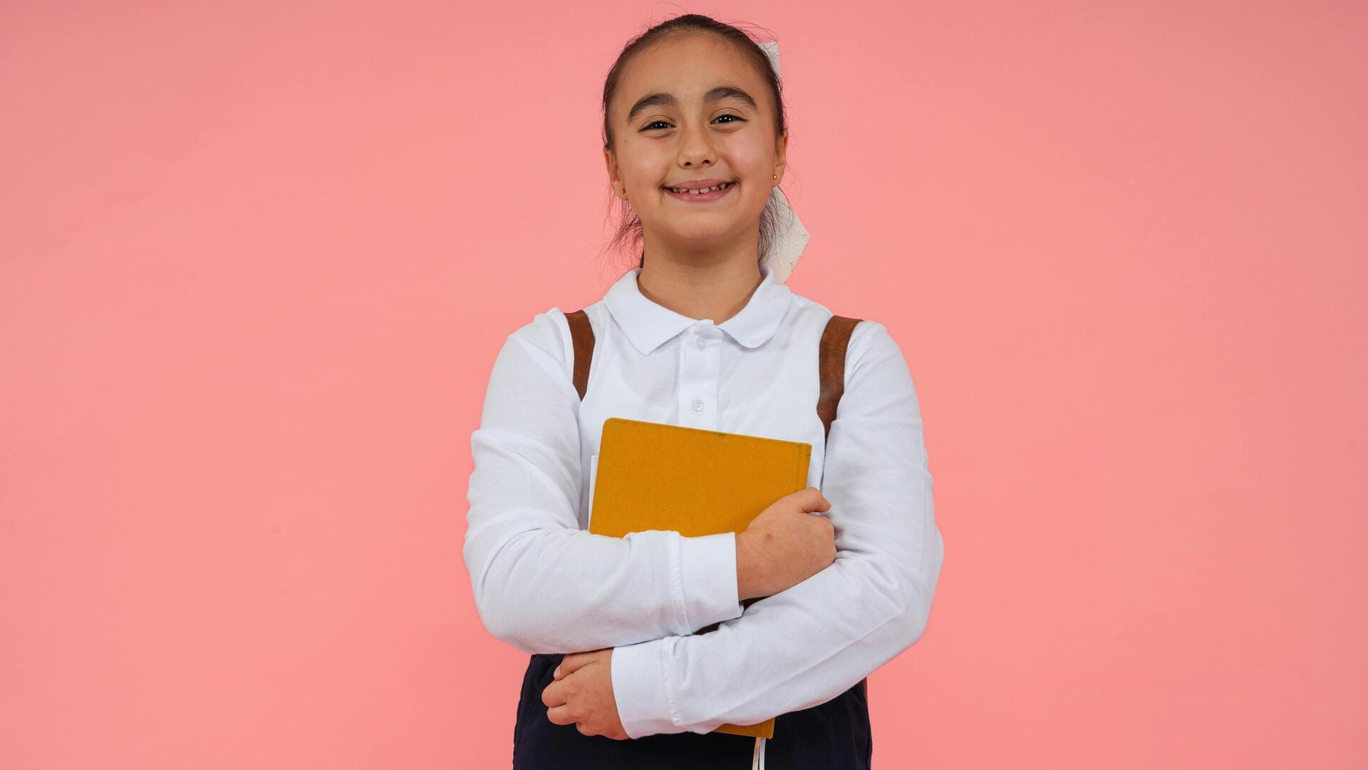 अपने बच्चों के स्कूल बैग में जरूर रखें ये 4 चीजें, लू से रहेंगे सुरक्षित