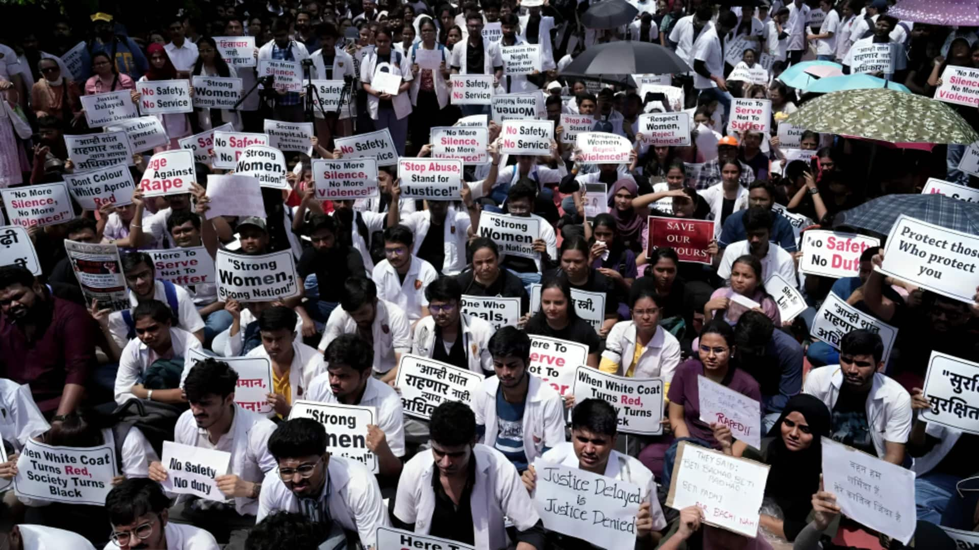 कोलकाता के डॉक्टरों ने काम पर लौटने से इंकार किया, बोले- सरकार से दोबारा बातचीत करेंगे