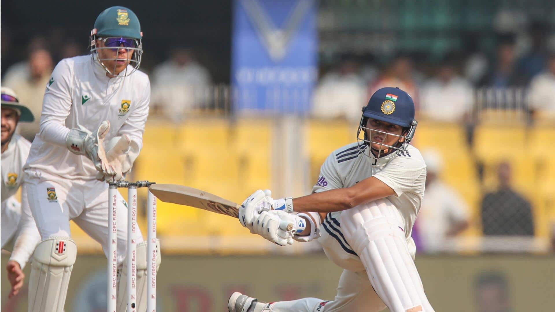 गुवाहाटी टेस्ट: भारत की पहली पारी 201 पर सिमटी, दक्षिण अफ्रीका को 288 रनों की बढ़त