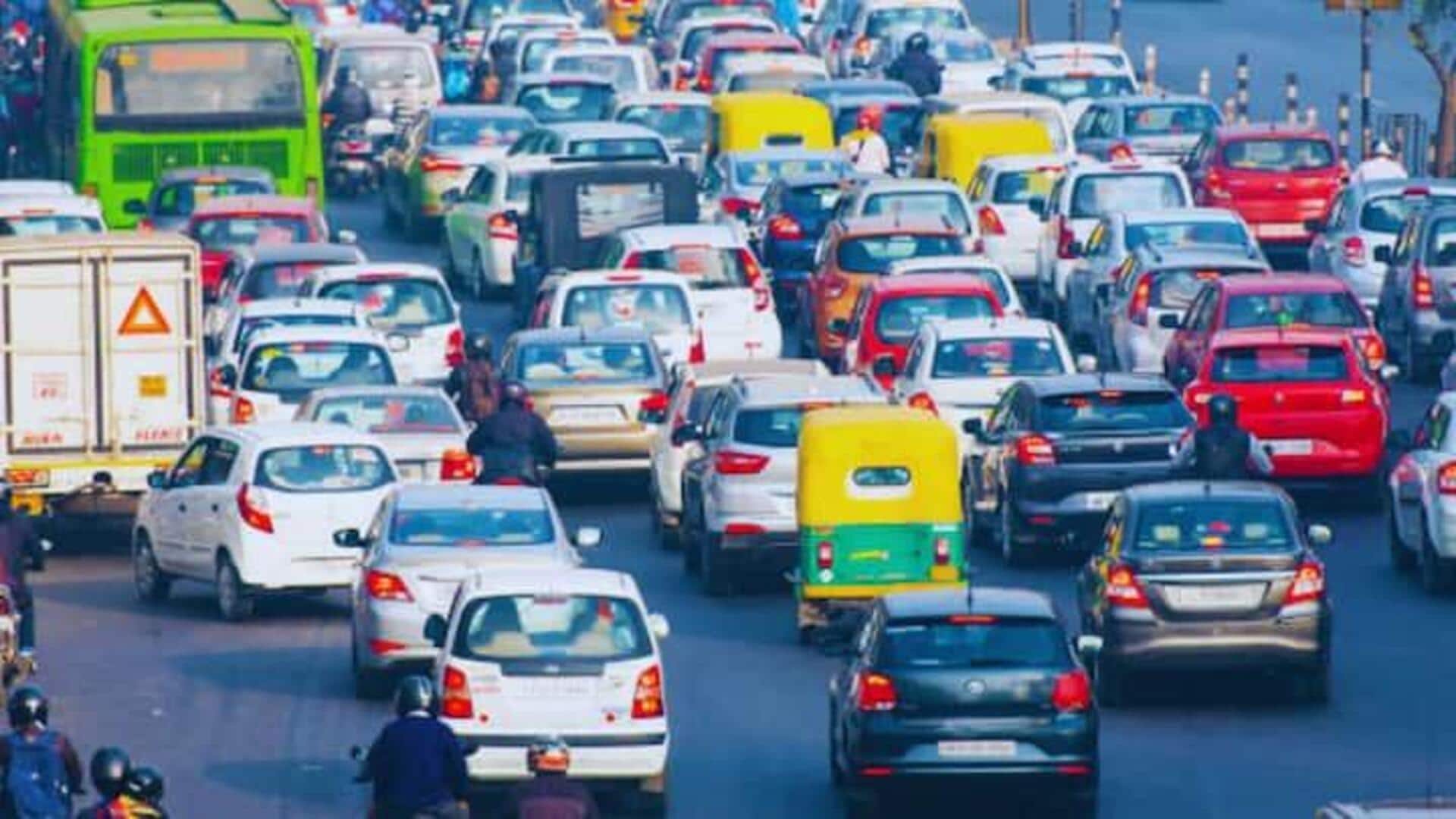 दिल्ली और NCR में पुराने वाहनों पर अब 1 नवंबर से होगी कार्रवाई, CAQM का फैसला दिल्ली और NCR में पुराने वाहनों पर अब 1 नवंबर से होगी कार्रवाई, CAQM का फैसला