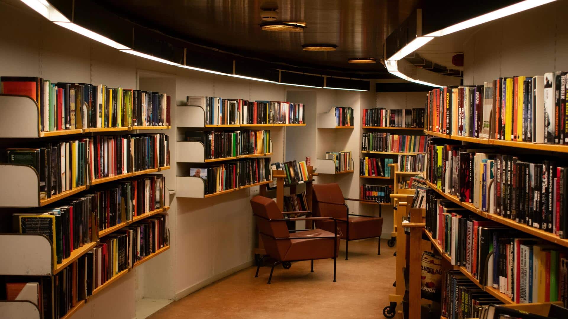 लाइब्रेरी जा रहे हैं? इन बातों का रखें ध्यान, नहीं होगी कोई दिक्कत