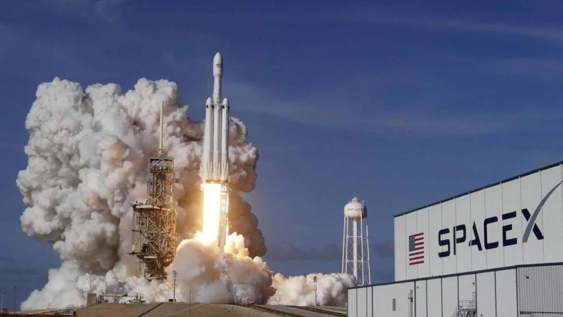 स्पेस-X ने 22 नए स्टारलिंक सैटेलाइट्स किए लॉन्च, 4,900 कर रहे हैं काम 
