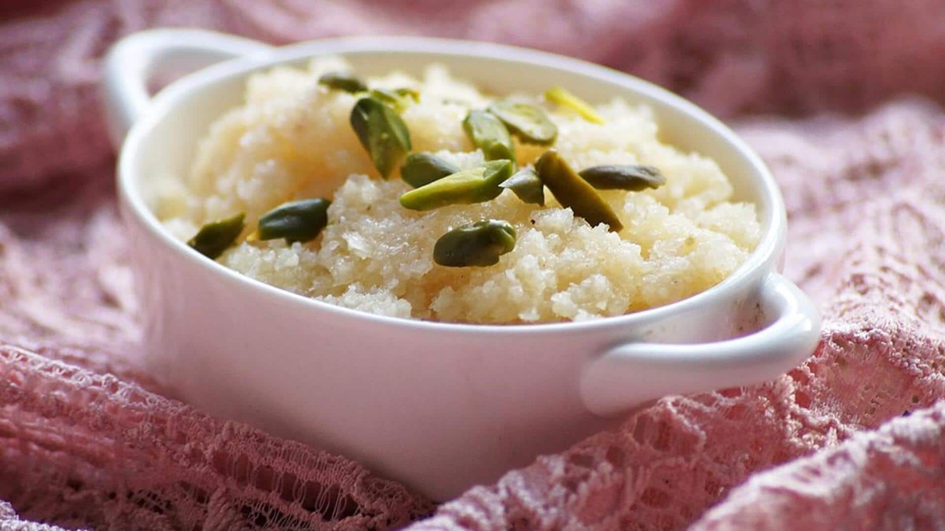 सावन के व्रत में बनाएं नारियल का हलवा, सिर्फ 20 मिनट में हो जाएगा तैयार