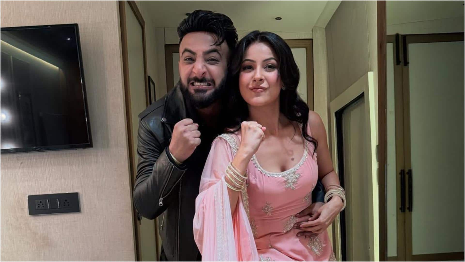 'बिग बॉस 19' में शहनाज गिल के भाई शहबाज की एंट्री, बने पहले वाइल्ड कार्ड प्रतियोगी 'बिग बॉस 19' में शहनाज गिल के भाई शहबाज की एंट्री, बने पहले वाइल्ड कार्ड प्रतियोगी