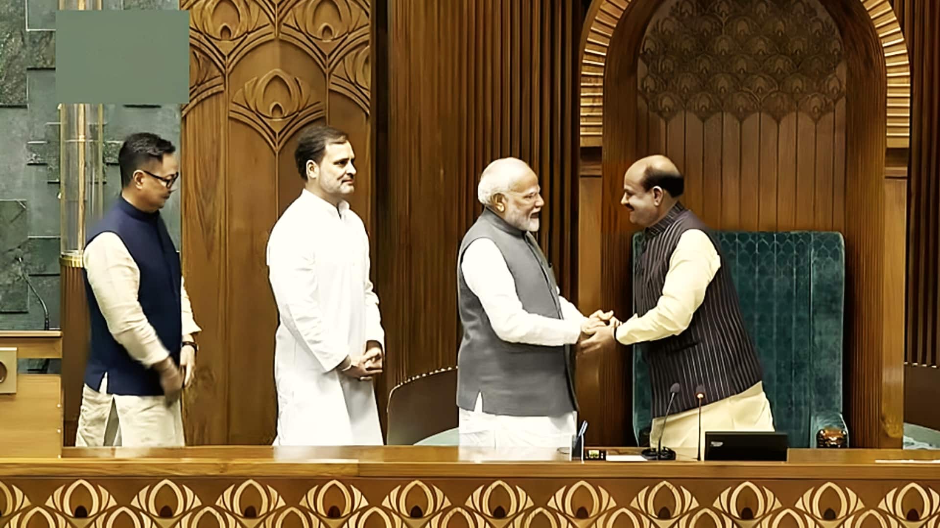 राहुल गांधी ने लोकसभा अध्यक्ष पर निशाना साधा, बोले- आप प्रधानमंत्री से हाथ मिलाते वक्त झुके