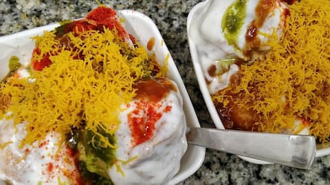 मानसून में बारिश का मजा लेते हुए खाएं दही से बनने वाली 5 तरह की चाट
