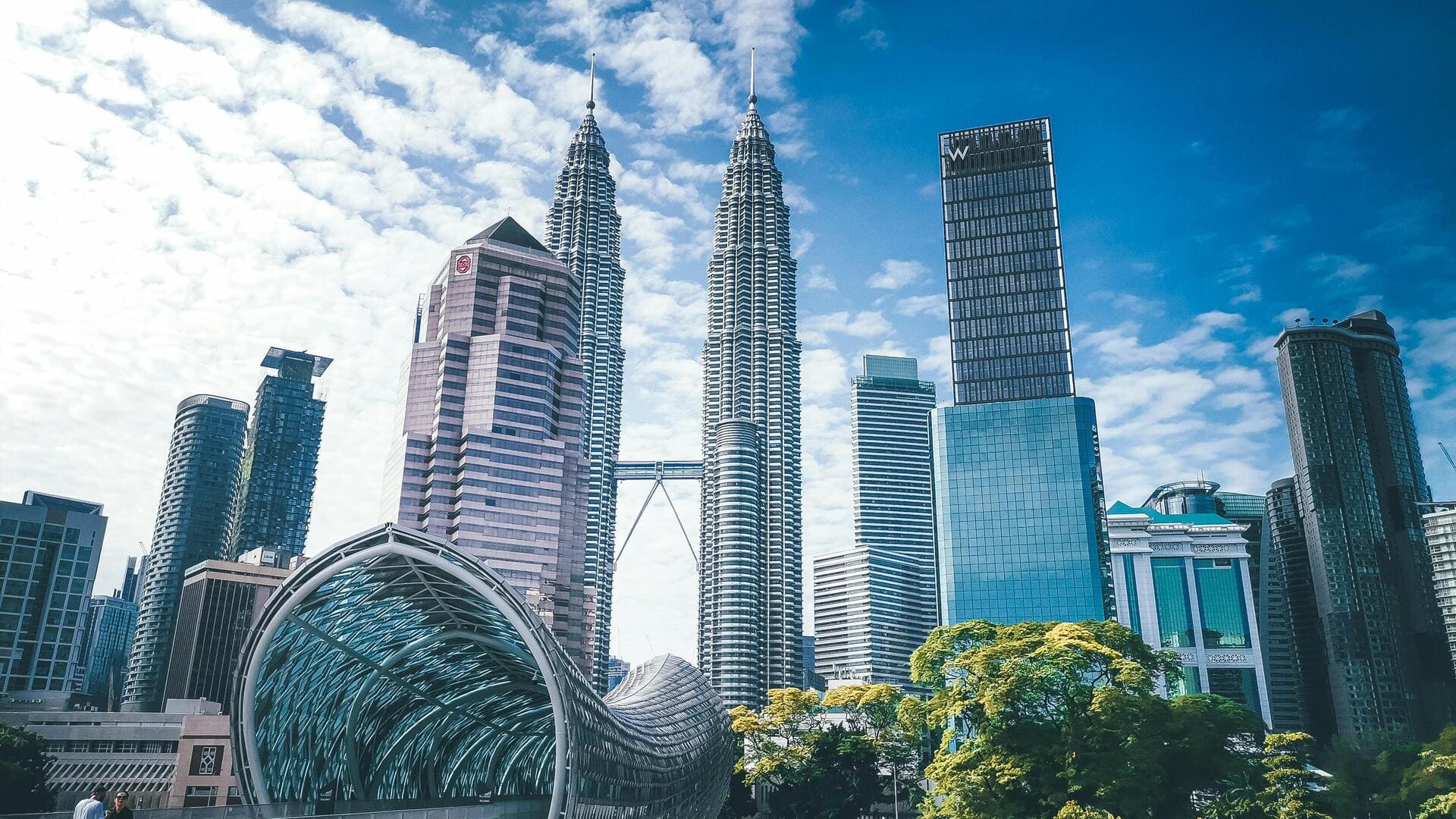 मलेशिया की यात्रा की योजना बना रहे हैं? इन बातों का रखें ध्यान