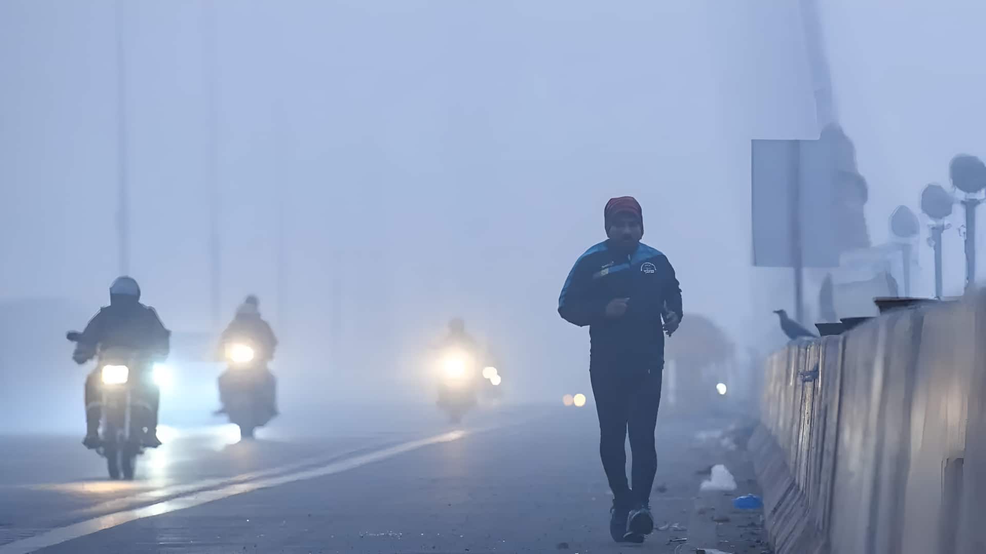 शीतलहर और कोहरे से थमी जनजीवन की रफ्तार, कई जगह स्कूलों में छुट्‌टी घोषित 