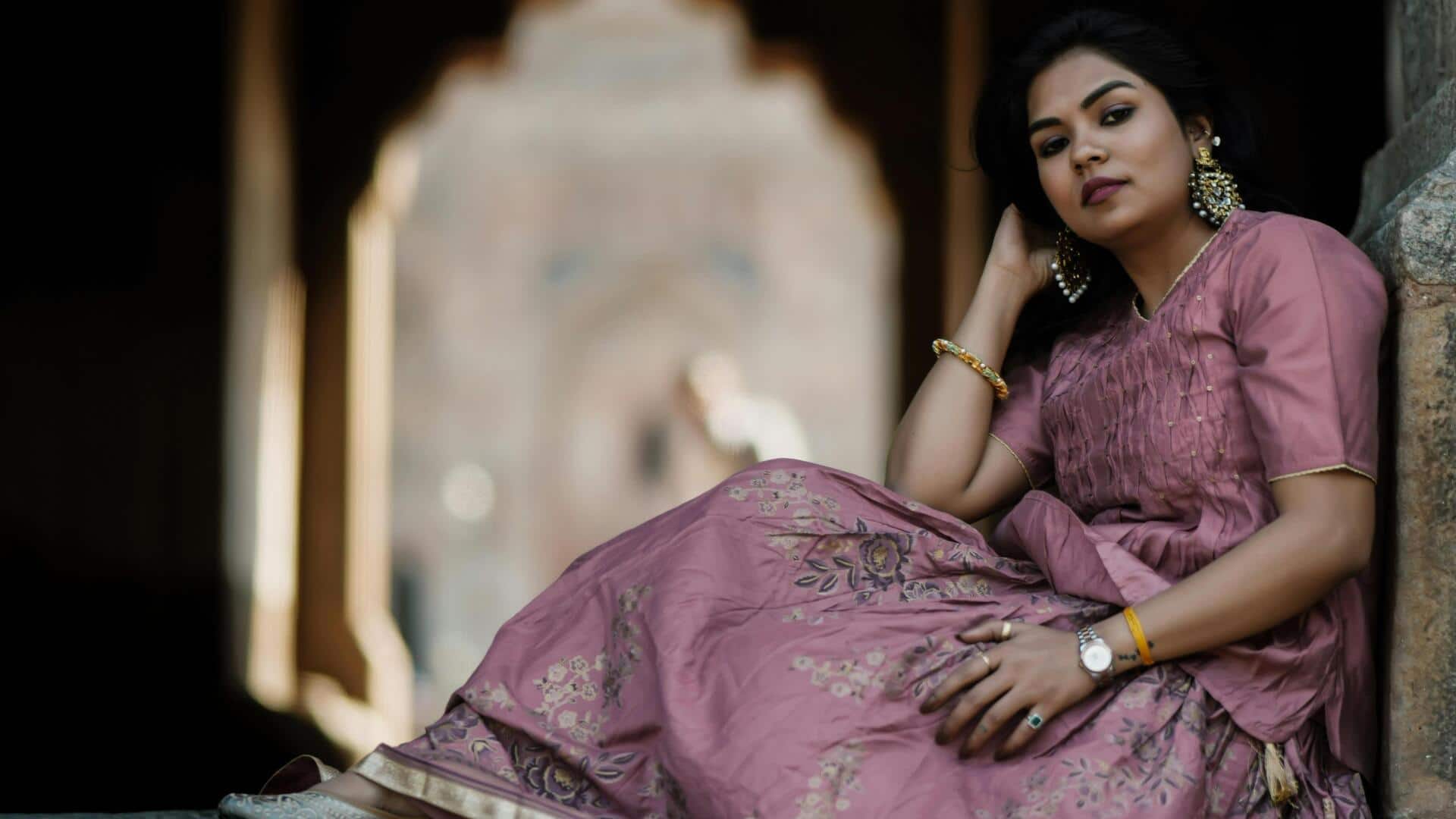 पुराने लहंगा-चोली को दोबारा पहनने का सोच रही हैं? अपनाएं ये स्टाइलिंग टिप्स