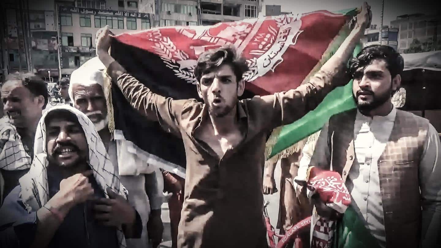 अफगानिस्तान: राष्ट्रीय झंडे के साथ रैली निकाल रहे लोगों पर तालिबान की फायरिंग, कई की मौत