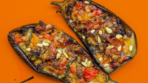 बैंगन से बनाकर खाएं ये 5 स्वादिष्ट व्यंजन, घर में सभी को आएंगे पसंद 